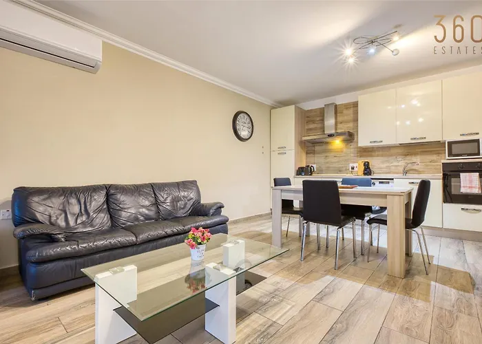 A Lovely 2br Home, Fully Equipped With Wifi & Ac By 360 Estates Διαμέρισμα