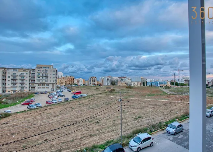 A Lovely 2br Home, Fully Equipped With Wifi & Ac By 360 Estates *