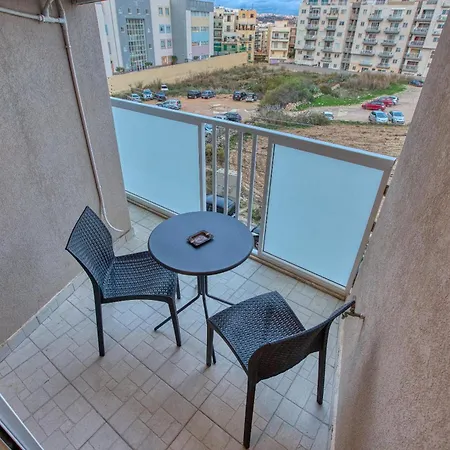 A Lovely 2br Home, Fully Equipped With Wifi & Ac By 360 Estates Apartament