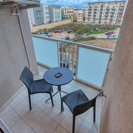 A Lovely 2br Home, Fully Equipped With Wifi & Ac By 360 Estates Daire St. Paul's Bay