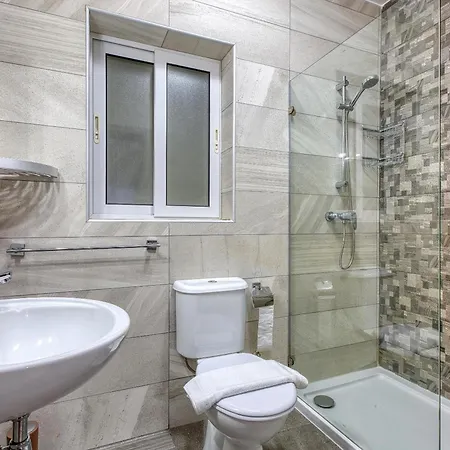 A Lovely 2br Home, Fully Equipped With Wifi & Ac By 360 Estates Daire *