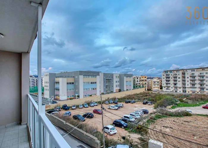 A Lovely 2br Home, Fully Equipped With Wifi & Ac By 360 Estates Apartament