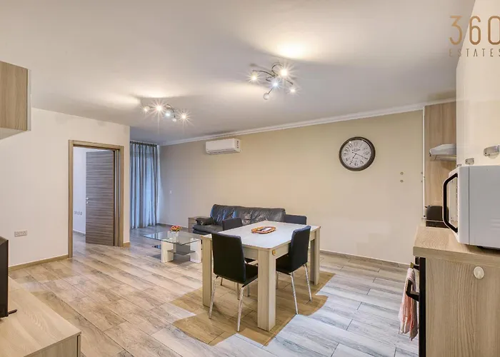 A Lovely 2br Home, Fully Equipped With Wifi & Ac By 360 Estates Apartment